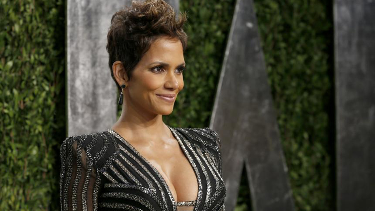 halle berry net worth